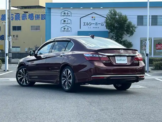 ホンダ アコード ハイブリッド EX 愛媛県 2017(平29)年 3.8万km プレミアムディープロッソパール メーカーオプション純正ナビ/BT/AM・FM/CD/DVD/フルセグTV/ビルトインETC/前方ドライブレコーダー/D+N席パワーシート/シートメモリー/全席シートヒーター/追従型クルーズコントロール/オートホールド/レーンキープアシスト/衝突軽減システム/前後コーナーセンサー/バックカメラ・左サイドカメラ/純正アルミホイール/純正フロアマット