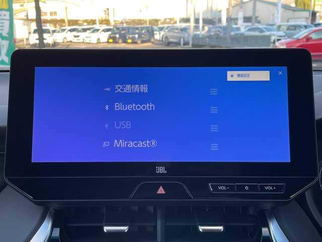 トヨタ ハリアー Z レザーパッケージ 長野県 2023(令5)年 0.5万km プラチナホワイトパールマイカ 禁煙車/4WD/純正12.3インチディスプレイオーディオ　ナビ機能付き/JBLプレミアムサウンド/Bluetooth/フルセグTV/全周囲カメラ/デジタルインナーミラー/ブラインドスポットモニター/レザーシート/前席シートヒーター/前席シートベンチレーション/前席パワーシート/D席メモリ付き/電動リアゲート/ステアリングヒーター/USB入力端子/ビルトインETC2.0/前後ドラレコ/トヨタセーフティセンス/レーダークルーズコントロール/純正AW19インチ/純正フロアマット/スマートキー/プッシュスタート