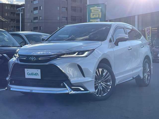 トヨタ ハリアー Z レザーパッケージ 長野県 2023(令5)年 0.5万km プラチナホワイトパールマイカ 禁煙車/4WD/純正12.3インチディスプレイオーディオ　ナビ機能付き/JBLプレミアムサウンド/Bluetooth/フルセグTV/全周囲カメラ/デジタルインナーミラー/ブラインドスポットモニター/レザーシート/前席シートヒーター/前席シートベンチレーション/前席パワーシート/D席メモリ付き/電動リアゲート/ステアリングヒーター/USB入力端子/ビルトインETC2.0/前後ドラレコ/トヨタセーフティセンス/レーダークルーズコントロール/純正AW19インチ/純正フロアマット/スマートキー/プッシュスタート
