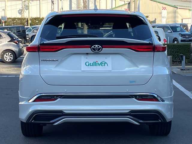 トヨタ ハリアー Z レザーパッケージ 長野県 2023(令5)年 0.5万km プラチナホワイトパールマイカ 禁煙車/4WD/純正12.3インチディスプレイオーディオ　ナビ機能付き/JBLプレミアムサウンド/Bluetooth/フルセグTV/全周囲カメラ/デジタルインナーミラー/ブラインドスポットモニター/レザーシート/前席シートヒーター/前席シートベンチレーション/前席パワーシート/D席メモリ付き/電動リアゲート/ステアリングヒーター/USB入力端子/ビルトインETC2.0/前後ドラレコ/トヨタセーフティセンス/レーダークルーズコントロール/純正AW19インチ/純正フロアマット/スマートキー/プッシュスタート