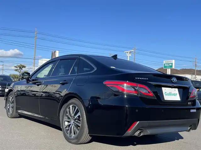 トヨタ クラウン ハイブリッド S 岡山県 2018(平30)年 12万km 黒 登録時走行距離119489km/純正ナビ/フルセグTV(AM/FM/CD/DVD/Bluetooth)/バックカメラ/ビルトインETC2.0/ドライブレコーダー/トヨタセーフティセンス/・レーダークルーズコントロール/・オートマチックハイビーム/・プリクラッシュセーフティ/・レーンディバーチャーアラート/横滑り防止装置/オートブレーキホールド/D/N席パワーシート/D/N席シートヒーター/ステアリングヒーター/純正フロアマット/17インチ純正AW