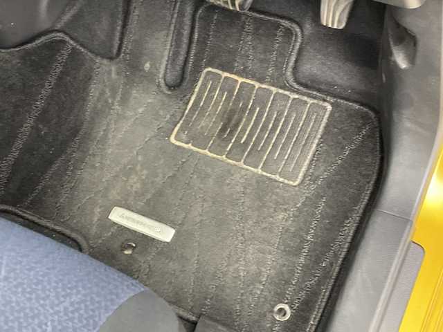 三菱 ｅＫクロス T 群馬県 2020(令2)年 5.5万km 黄 純正９型ナビ　全周囲カメラ　フルセグＴＶ　電子ミラー　マイパイロット　衝突被害軽減システム　クリアランスソナー　ＬＥＤヘッドライト　ヘッドライトレべライザー　ステアリングスイッチ　シートヒーター　禁煙