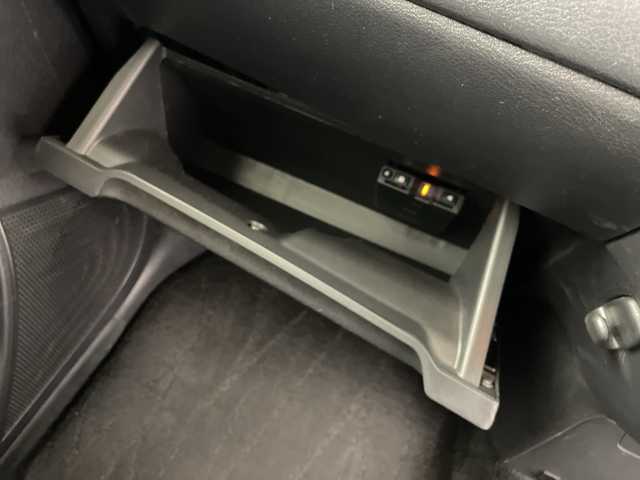 三菱 ｅＫクロス T 群馬県 2020(令2)年 5.5万km 黄 純正９型ナビ　全周囲カメラ　フルセグＴＶ　電子ミラー　マイパイロット　衝突被害軽減システム　クリアランスソナー　ＬＥＤヘッドライト　ヘッドライトレべライザー　ステアリングスイッチ　シートヒーター　禁煙