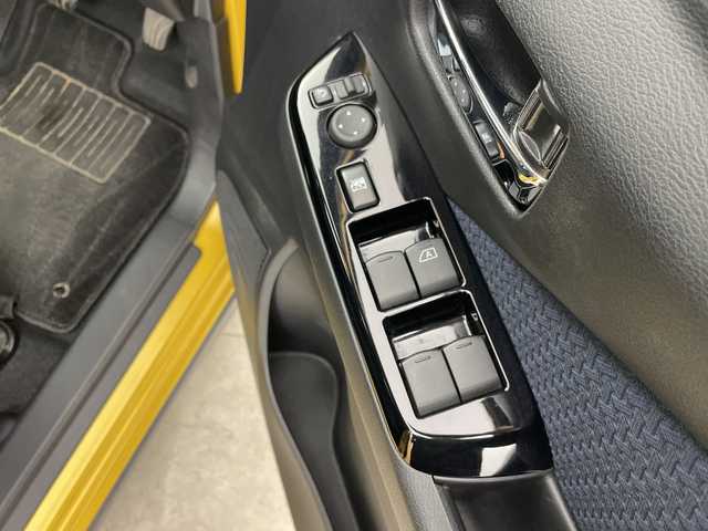 三菱 ｅＫクロス T 群馬県 2020(令2)年 5.5万km 黄 純正９型ナビ　全周囲カメラ　フルセグＴＶ　電子ミラー　マイパイロット　衝突被害軽減システム　クリアランスソナー　ＬＥＤヘッドライト　ヘッドライトレべライザー　ステアリングスイッチ　シートヒーター　禁煙