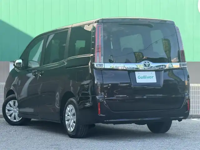 トヨタ ノア X 千葉県 2021(令3)年 6.3万km ボルドーマイカメタリック 社外ナビ/(Bluetooth/CD/AM/FM/AUX)/片側パワースライドドア/クルーズコントロール/バックカメラ/衝突軽減ブレーキ/レーンキープアシスト/コーナーセンサー/ETC/社外フロアマット/オートライト/オートマチックハイビーム/2列目サンバイザー/電動格納ミラー/リモコンキー