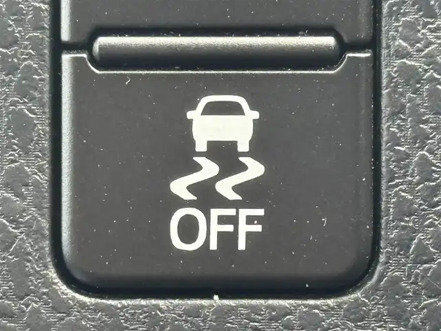 トヨタ ノア X 千葉県 2021(令3)年 6.3万km ボルドーマイカメタリック 社外ナビ/(Bluetooth/CD/AM/FM/AUX)/片側パワースライドドア/クルーズコントロール/バックカメラ/衝突軽減ブレーキ/レーンキープアシスト/コーナーセンサー/ETC/社外フロアマット/オートライト/オートマチックハイビーム/2列目サンバイザー/電動格納ミラー/リモコンキー