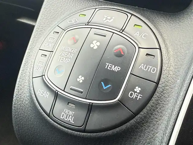 トヨタ ノア X 千葉県 2021(令3)年 6.3万km ボルドーマイカメタリック 社外ナビ/(Bluetooth/CD/AM/FM/AUX)/片側パワースライドドア/クルーズコントロール/バックカメラ/衝突軽減ブレーキ/レーンキープアシスト/コーナーセンサー/ETC/社外フロアマット/オートライト/オートマチックハイビーム/2列目サンバイザー/電動格納ミラー/リモコンキー