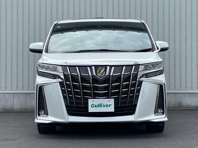 トヨタ アルファード S タイプゴールド 神奈川県 2021(令3)年 3.2万km ホワイトパールクリスタルシャイン 純正９インチディスプレイオーディオ　/CD/DVD/Bluetooth/USB/フルセグ　/バックカメラ　/ビルトインＥＴＣ２．０　/ツインムーンルーフ　/１３．３インチ後席モニター　/両側パワースライドドア　/デジタルインナーミラー　/レーダークルーズコントロール/電子パーキング/ブレーキホールド/デジタルインナーミラー/MTモード付AT/電動リアゲート/WAC/ハーフレザーシート/オットマン/プッシュスタート/オートライト/オートマチックハイビーム/W＋サイドエアバッグ/１００V充電/スマートキー/純正フロアマット/ABS/横滑り防止装置/レーンキープアシスト/LEDヘッドライト/衝突被害軽減システム
