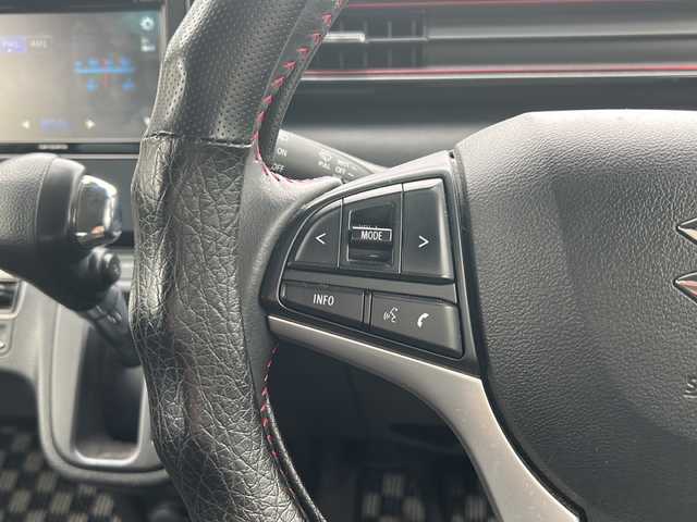 スズキ ワゴンＲ スティングレー HYBRID X 千葉県 2018(平30)年 9.1万km ピュアホワイトP ナビＦＨ－８５００ＤＶＳ　ルーフキャリア　ドラレコ　ＥＴＣ　ＵＳＢ　ＬＥＤヘッドライト　オートライト　ＣＤ／ＤＶＤ　フロアマット　ドアバイザー　レーンキープアシスト　Ｗエアバッグ　盗難防止装置　ＡＡＣ