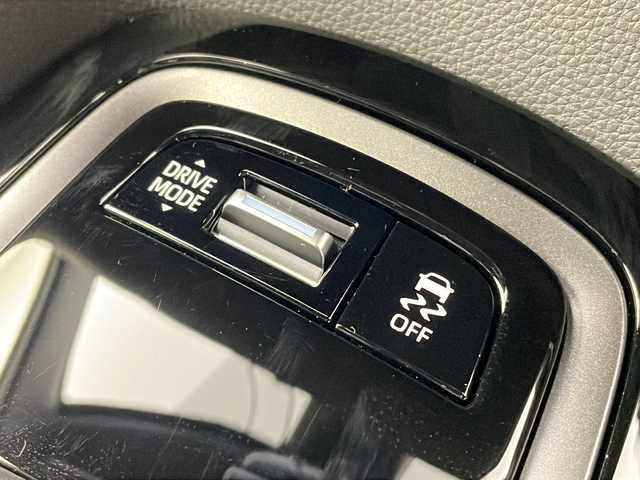 トヨタ ＧＲカローラ RZ 岐阜県 2023(令5)年 0.3万km ガンＭ 6速MT/4WD/ETC2.0/プリクラッシュセーフティー/レーントレーシングアシスト/レーンディパーチャーアシストアラート/レーダークルーズコントロール/オートライト/オートマチックハイビーム/イモビライザー/純正アルミホイール（BBS製）/発進遅れ告知機能/クリアランスソナー/UVカットフロントドアガラス/ロードサインアシスト/純正3本出しマフラー/本革巻きシフトノブ/アルミペダル/ステアリングヒーター/純正ディスプレイオーディオ/Bluetooth接続/シートヒーター（運転席＋助手席）/プッシュスタート/スマートキー/スペアキー（1本）