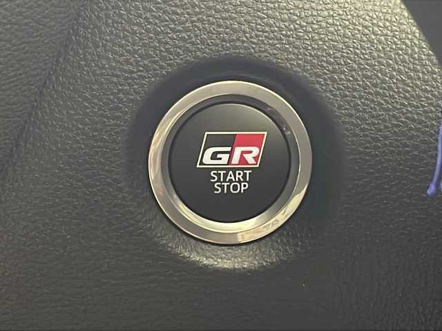 トヨタ ＧＲカローラ RZ 岐阜県 2023(令5)年 0.3万km ガンＭ 6速MT/4WD/ETC2.0/プリクラッシュセーフティー/レーントレーシングアシスト/レーンディパーチャーアシストアラート/レーダークルーズコントロール/オートライト/オートマチックハイビーム/イモビライザー/純正アルミホイール（BBS製）/発進遅れ告知機能/クリアランスソナー/UVカットフロントドアガラス/ロードサインアシスト/純正3本出しマフラー/本革巻きシフトノブ/アルミペダル/ステアリングヒーター/純正ディスプレイオーディオ/Bluetooth接続/シートヒーター（運転席＋助手席）/プッシュスタート/スマートキー/スペアキー（1本）
