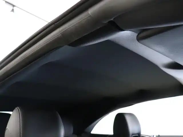 メルセデス・ベンツ Ｃ１８０ カブリオレ スポーツ 静岡県 2017(平29)年 9.6万km ダイヤモンドホワイト HDDナビ/ワンセグテレビ/バックカメラ/アイドリングストップ/オットマン/プッシュスタート/ETC/シートヒーター/シートクーラー/レーダーセーフティパッケージ/AMGスタイリングパッケージ/パドルシフト/19インチマルチスポークAW