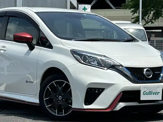 日産 ノート e－パワー ニスモ 静岡県 2017(平29)年 6万km 白 ユーザー買取車両/純正SD（MJ116D-W）/　【BT/地デジTV】/純正16インチAW/バックカメラ/レーンキープアシスト/衝突軽減システム/横滑り防止/車両接近通報装置/プッシュスタート/ETC