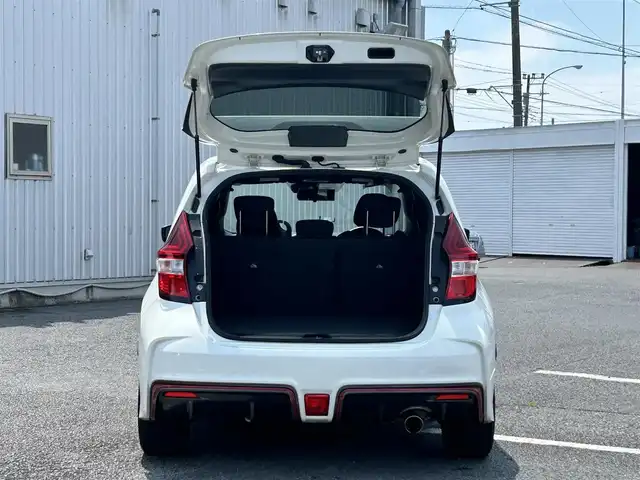 日産 ノート e－パワー ニスモ 静岡県 2017(平29)年 6万km 白 ユーザー買取車両/純正SD（MJ116D-W）/　【BT/地デジTV】/純正16インチAW/バックカメラ/レーンキープアシスト/衝突軽減システム/横滑り防止/車両接近通報装置/プッシュスタート/ETC