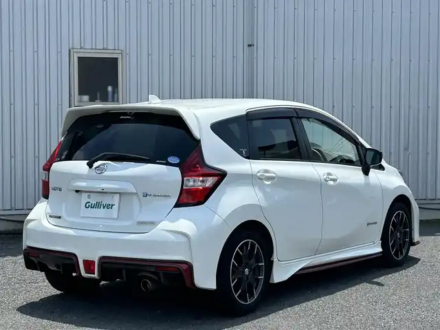 日産 ノート e－パワー ニスモ 静岡県 2017(平29)年 6万km 白 ユーザー買取車両/純正SD（MJ116D-W）/　【BT/地デジTV】/純正16インチAW/バックカメラ/レーンキープアシスト/衝突軽減システム/横滑り防止/車両接近通報装置/プッシュスタート/ETC
