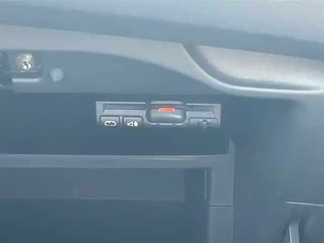 日産 ノート e－パワー ニスモ 静岡県 2017(平29)年 6万km 白 ユーザー買取車両/純正SD（MJ116D-W）/　【BT/地デジTV】/純正16インチAW/バックカメラ/レーンキープアシスト/衝突軽減システム/横滑り防止/車両接近通報装置/プッシュスタート/ETC