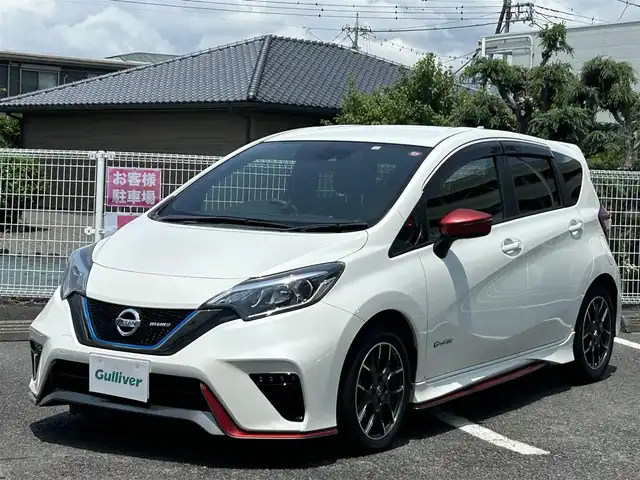 日産 ノート e－パワー ニスモ 静岡県 2017(平29)年 6万km 白 ユーザー買取車両/純正SD（MJ116D-W）/　【BT/地デジTV】/純正16インチAW/バックカメラ/レーンキープアシスト/衝突軽減システム/横滑り防止/車両接近通報装置/プッシュスタート/ETC