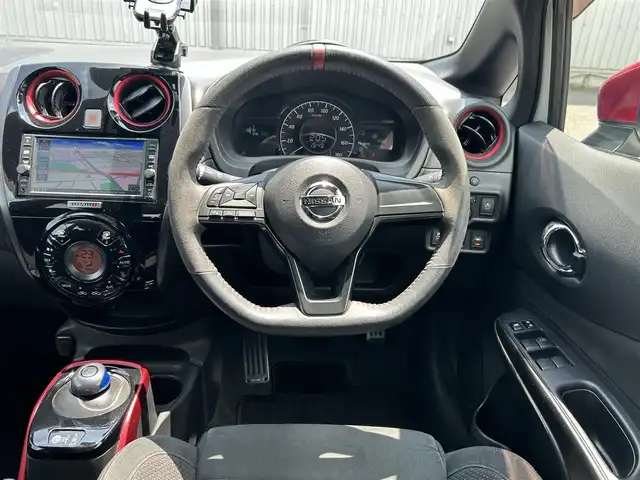 日産 ノート e－パワー ニスモ 静岡県 2017(平29)年 6万km 白 ユーザー買取車両/純正SD（MJ116D-W）/　【BT/地デジTV】/純正16インチAW/バックカメラ/レーンキープアシスト/衝突軽減システム/横滑り防止/車両接近通報装置/プッシュスタート/ETC