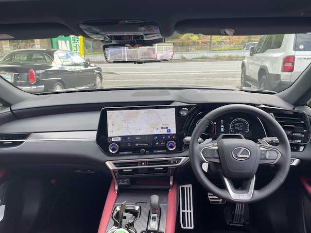 レクサス ＲＸ 350 Fスポーツ 大阪府 2025(令7)年 0.2万km グラファイトブラックガラスフレーク /禁煙ワンオーナー//パノラマルーフ//純ナビ付き14インチタッチディスプレーオーディオ//前席パワーシート/シートヒーター/ベンチレーション//オレッジキャリパー//パワーバックドア//ビルトインETC//レーダークルーズコントロール//レーンディパーチャーアラート//レーントレーシングアシスト//レーンチェンジアシスト//ロードサインアシスト//パノラマルーフ//純正21AW
