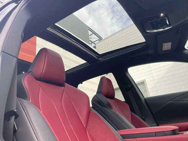 レクサス ＲＸ 350 Fスポーツ 大阪府 2025(令7)年 0.2万km グラファイトブラックガラスフレーク /禁煙ワンオーナー//パノラマルーフ//純ナビ付き14インチタッチディスプレーオーディオ//前席パワーシート/シートヒーター/ベンチレーション//オレッジキャリパー//パワーバックドア//ビルトインETC//レーダークルーズコントロール//レーンディパーチャーアラート//レーントレーシングアシスト//レーンチェンジアシスト//ロードサインアシスト//パノラマルーフ//純正21AW