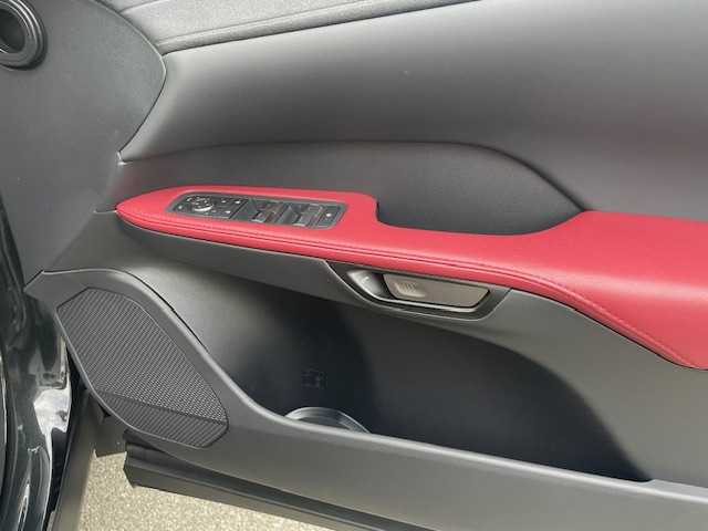 レクサス ＲＸ 350 Fスポーツ 大阪府 2025(令7)年 0.2万km グラファイトブラックガラスフレーク /禁煙ワンオーナー//パノラマルーフ//純ナビ付き14インチタッチディスプレーオーディオ//前席パワーシート/シートヒーター/ベンチレーション//オレッジキャリパー//パワーバックドア//ビルトインETC//レーダークルーズコントロール//レーンディパーチャーアラート//レーントレーシングアシスト//レーンチェンジアシスト//ロードサインアシスト//パノラマルーフ//純正21AW