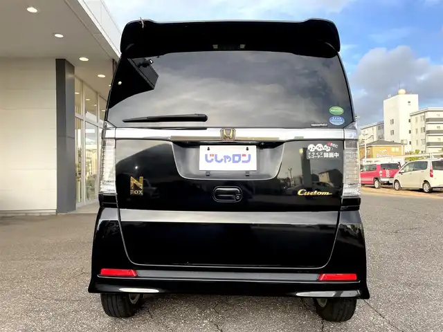 ホンダ Ｎ ＢＯＸ カスタム G Lパッケージ 新潟県 2016(平28)年 6.3万km スマートブラック (株)IDOMが運営する【じしゃロン新潟店】の自社ローン専用車両になります。/こちらは現金またはオートローンご利用時の価格です。自社ローンご希望の方は別途その旨お申付け下さい/純正ナビ/CD/DVD視聴可能/フルセグTV視聴可能（走行中視聴可能）/Bluetooth接続可能/バックカメラ/ETC/ドライブレコーダー（前後）/両側パワースライドドア/衝突被害軽減システム/純正フロアマット/プッシュスタート/横滑り防止装置/ウィンカーミラー/フォグランプ/スマートキー/スペアキー×１