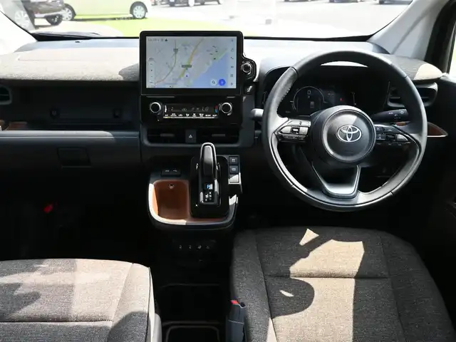 トヨタ シエンタ ハイブリッド Z 千葉県 2024(令6)年 0.8万km ダークグレー Toyota Safety Sense/・プリクラッシュセーフティ/・レーンディパーチャーアラート/・オートハイビーム/・レーダークルーズコントロール/・ブラインドスポットモニタリング/両側パワースライドドア/10.5インチ純正コネクティッドナビ/地デジTV/【Bluetooth接続】/【Apple CarPlay　Android Auto】/パノラミックビューモニター/前席シートヒーター/ドライブレコーダー/革巻きステアリング/ステアリングヒーター/ステアリングスイッチ/ETC（2.0）/LEDヘッドライト/ウインカーミラー/クリアランスソナー/サイド/カーテンエアバッグ/スマートキー