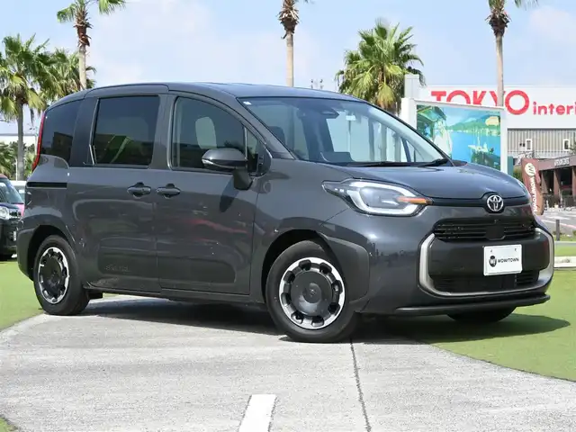 トヨタ シエンタ ハイブリッド Z 千葉県 2024(令6)年 0.8万km ダークグレー Toyota Safety Sense/・プリクラッシュセーフティ/・レーンディパーチャーアラート/・オートハイビーム/・レーダークルーズコントロール/・ブラインドスポットモニタリング/両側パワースライドドア/10.5インチ純正コネクティッドナビ/地デジTV/【Bluetooth接続】/【Apple CarPlay　Android Auto】/パノラミックビューモニター/前席シートヒーター/ドライブレコーダー/革巻きステアリング/ステアリングヒーター/ステアリングスイッチ/ETC（2.0）/LEDヘッドライト/ウインカーミラー/クリアランスソナー/サイド/カーテンエアバッグ/スマートキー