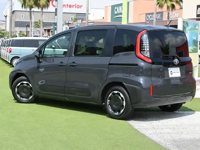 トヨタ シエンタ ハイブリッド Z 千葉県 2024(令6)年 0.8万km ダークグレー Toyota Safety Sense/・プリクラッシュセーフティ/・レーンディパーチャーアラート/・オートハイビーム/・レーダークルーズコントロール/・ブラインドスポットモニタリング/両側パワースライドドア/10.5インチ純正コネクティッドナビ/地デジTV/【Bluetooth接続】/【Apple CarPlay　Android Auto】/パノラミックビューモニター/前席シートヒーター/ドライブレコーダー/革巻きステアリング/ステアリングヒーター/ステアリングスイッチ/ETC（2.0）/LEDヘッドライト/ウインカーミラー/クリアランスソナー/サイド/カーテンエアバッグ/スマートキー