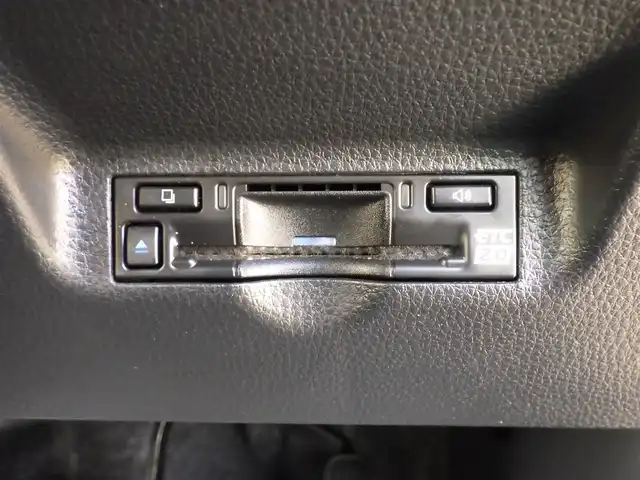 トヨタ シエンタ ハイブリッド Z 千葉県 2024(令6)年 0.8万km ダークグレー Toyota Safety Sense/・プリクラッシュセーフティ/・レーンディパーチャーアラート/・オートハイビーム/・レーダークルーズコントロール/・ブラインドスポットモニタリング/両側パワースライドドア/10.5インチ純正コネクティッドナビ/地デジTV/【Bluetooth接続】/【Apple CarPlay　Android Auto】/パノラミックビューモニター/前席シートヒーター/ドライブレコーダー/革巻きステアリング/ステアリングヒーター/ステアリングスイッチ/ETC（2.0）/LEDヘッドライト/ウインカーミラー/クリアランスソナー/サイド/カーテンエアバッグ/スマートキー