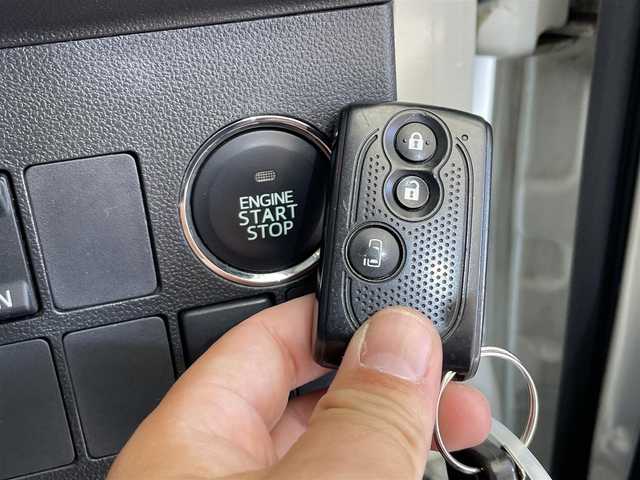 ダイハツ タント カスタム X 岩手県 2015(平27)年 7.2万km パールホワイトⅢ ４WD/左側パワースライドドア/アイドリングストップ/オートエアコン/ロールサンシェード/KENWOODナビ/バックカメラ/ETC/オートライト/LEDヘッドライト/フォグライト/純正14インチアルミほいーり