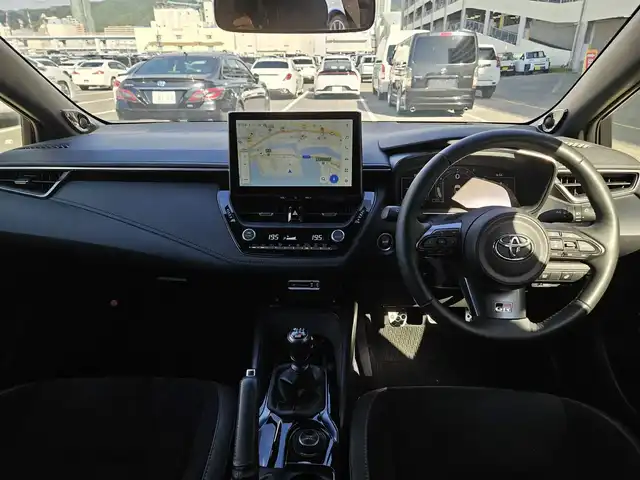 トヨタ ＧＲカローラ RZ 愛媛県 2023(令5)年 2.3万km グレー 〇４WD/〇純正10.5インチディスプレイオーディオプラス/〇フルセグTV/〇バックカメラ/〇ビルトインETC2.0/〇レーダークルーズコントロール/〇コーナーセンサー/〇セーフティセンス/〇オートマチックハイビーム/〇ターボ/〇LEDヘッドランプ/〇LEDフロントフォグランプ/〇左右独立温度調整オートエアコン/〇革巻きステアリングホイール/〇革巻きシフトノブ/〇レッドステッチ入合皮/ブランノーブコンビプレミアムスポーツシート/〇純正18インチアルミホイール/〇純正カーボンファイバールーフ/〇スマートエントリー/スタートシステム/〇禁煙車