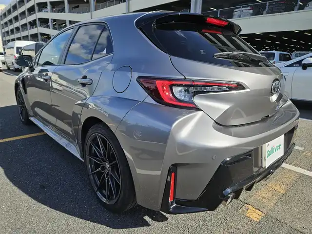 トヨタ ＧＲカローラ RZ 愛媛県 2023(令5)年 2.3万km グレー 〇４WD/〇純正10.5インチディスプレイオーディオプラス/〇フルセグTV/〇バックカメラ/〇ビルトインETC2.0/〇レーダークルーズコントロール/〇コーナーセンサー/〇セーフティセンス/〇オートマチックハイビーム/〇ターボ/〇LEDヘッドランプ/〇LEDフロントフォグランプ/〇左右独立温度調整オートエアコン/〇革巻きステアリングホイール/〇革巻きシフトノブ/〇レッドステッチ入合皮/ブランノーブコンビプレミアムスポーツシート/〇純正18インチアルミホイール/〇純正カーボンファイバールーフ/〇スマートエントリー/スタートシステム/〇禁煙車