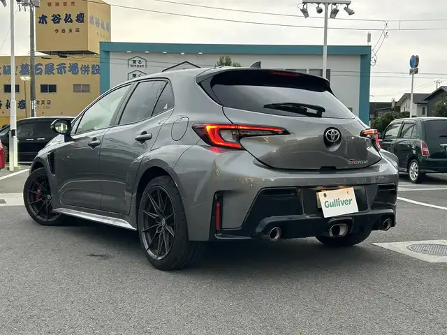 トヨタ ＧＲカローラ RZ 愛媛県 2023(令5)年 2.3万km ガンＭ 登録時走行距離:22537km/4WD/純正10.5型MOPナビ/フルセグTV/バックモニター/ビルトインETC2.0/レーダークルーズコントロール/クリアランスソナー/セーフティセンス/・衝突被害軽減ブレーキ/・車線逸脱防止支援システム/・オートマチックハイビーム/・標識認識システム/・発進遅れ告知機能/IC付ターボ/LEDヘッドランプ/革巻きステアリング/ステアリングヒーター/純正OPハーフレザースポーツシート/前席シートヒーター/JBLサウンドシステム/純正18インチアルミホイール/スマートキー/プッシュエンジンスタート/禁煙車