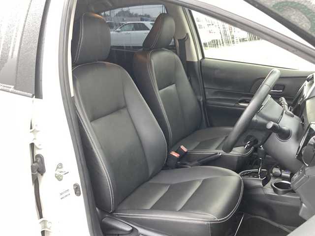 トヨタ アクア G ソフトレザーセレクション 福岡県 2019(令1)年 1.3万km ホワイトパールクリスタルシャイン 外部検査実施済み/純正SDナビ【NSZT-Y68T】/(DVD/フルセグTV/MSV)/バックカメラ/ビルトインETC2.0/前後ドライブレコーダー/合皮シート/前席シートヒーター/横滑り防止機能/レーンアシスト/衝突軽減ブレーキ/スマートキー/LEDヘッドライト/クルーズコントロール/パーキングサポートブレーキ/先行車発進告知