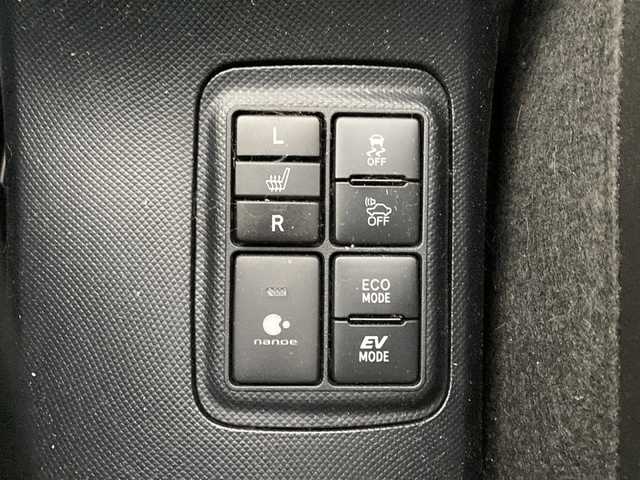 トヨタ アクア G ソフトレザーセレクション 福岡県 2019(令1)年 1.3万km ホワイトパールクリスタルシャイン 外部検査実施済み/純正SDナビ【NSZT-Y68T】/(DVD/フルセグTV/MSV)/バックカメラ/ビルトインETC2.0/前後ドライブレコーダー/合皮シート/前席シートヒーター/横滑り防止機能/レーンアシスト/衝突軽減ブレーキ/スマートキー/LEDヘッドライト/クルーズコントロール/パーキングサポートブレーキ/先行車発進告知