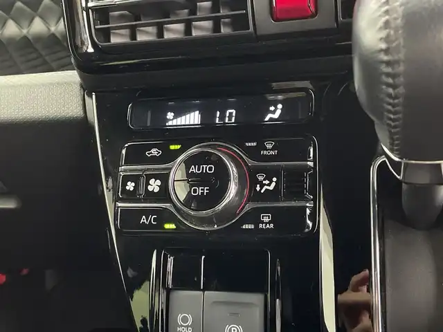 ダイハツ タント カスタム RS 鹿児島県 2022(令4)年 1.8万km シャイニングホワイトパール 純正9型ナビ/（Bluetooth/フルセグ/CD/DVD）/アダプティブクルーズコントロール/パノラミックビューモニター/ドアバイザー/ハーフレザー/シートヒーター/ハーフレザー/両側パワースライドドア/LEDヘッドライト/電子パーキング　/ブレーキホールド/AAC/純正15インチアルミホイール/シートバックテーブル/リアサンシェード