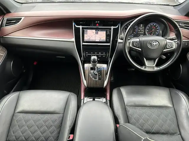 トヨタ ハリアー エレガンス 静岡県 2015(平27)年 7.6万km スパークリングブラックパールクリスタルシャイン 純正ナビ　/・フルセグＴＶ　/・Ｂｌｕｅｔｏｏｔｈ接続　/・ＤＶＤ再生　/クルコン　/Ｂ・Ｆカメラ　/クルコン　/プッシュスタート　/スマートキー　/ハーフレザーシート　/Ｄ席パワーシート　/ビルトインＥＴＣ　/ドラレコ　/ＬＥＤオートライト/純正アルミホイール/取扱説明書/保証書