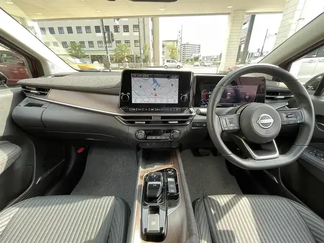 日産 オーラ G レザーエディション 岡山県 2021(令3)年 1.5万km ガーネットレッド/スーパーブラック 2トーン 登録時走行距離14994km/BOSEプレミアムサウンド/置くだけ充電/純正ディスプレイオーディオ/(AM/FM/BT/TV)/エマージェンシーブレーキ/レーンキープアシスト/BSM/クルーズコントロール/オートマチックハイビーム/ビルトインETC2.0/全方位カメラ/ドライブレコーダー/LEDヘッドライト/スペアキー/純正17インチアルミホイール/レザーシート