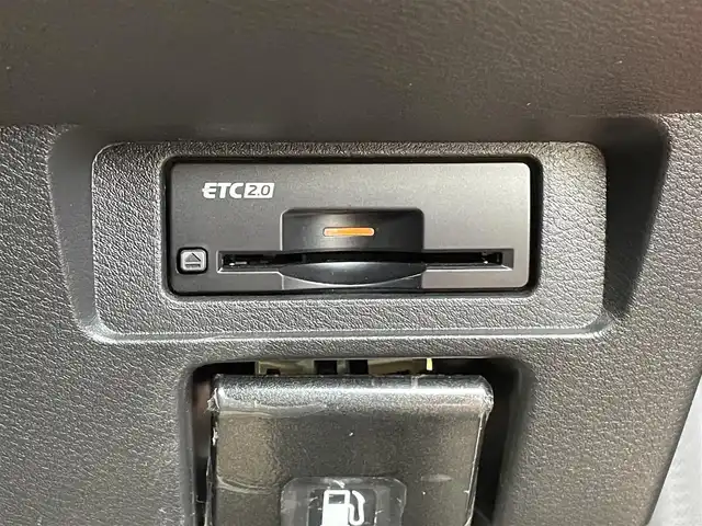 日産 オーラ G レザーエディション 岡山県 2021(令3)年 1.5万km ガーネットレッド/スーパーブラック 2トーン 登録時走行距離14994km/BOSEプレミアムサウンド/置くだけ充電/純正ディスプレイオーディオ/(AM/FM/BT/TV)/エマージェンシーブレーキ/レーンキープアシスト/BSM/クルーズコントロール/オートマチックハイビーム/ビルトインETC2.0/全方位カメラ/ドライブレコーダー/LEDヘッドライト/スペアキー/純正17インチアルミホイール/レザーシート