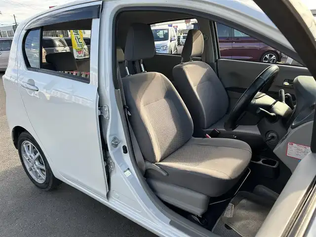 ダイハツ ミラ イース X 宮城県 2013(平25)年 13.1万km パールホワイトⅢ 純正14インチアルミホイール/純正CDオーディオ/ヘッドライトレベライザー/リモコンキー/アイドリングストップ/電動格納ミラー/純正フロアマット/ドアバイザー/Wエアバッグ