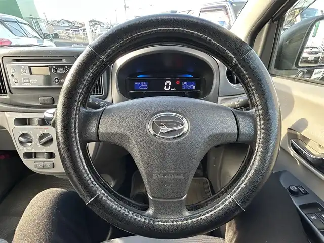 ダイハツ ミラ イース X 宮城県 2013(平25)年 13.1万km パールホワイトⅢ 純正14インチアルミホイール/純正CDオーディオ/ヘッドライトレベライザー/リモコンキー/アイドリングストップ/電動格納ミラー/純正フロアマット/ドアバイザー/Wエアバッグ