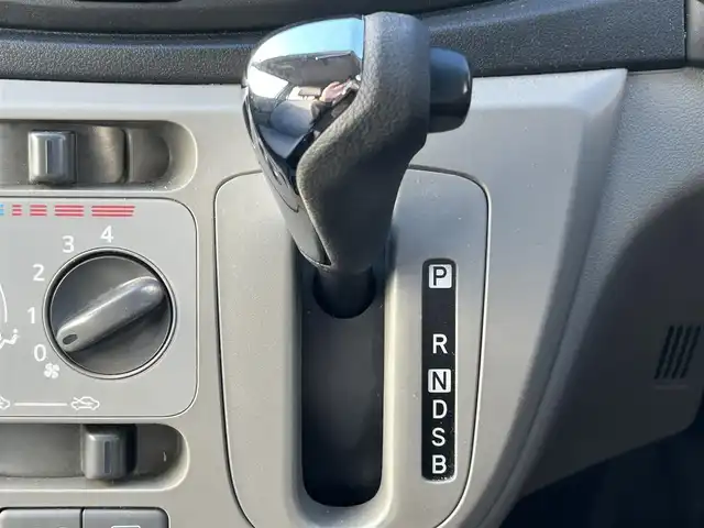 ダイハツ ミラ イース X 宮城県 2013(平25)年 13.1万km パールホワイトⅢ 純正14インチアルミホイール/純正CDオーディオ/ヘッドライトレベライザー/リモコンキー/アイドリングストップ/電動格納ミラー/純正フロアマット/ドアバイザー/Wエアバッグ