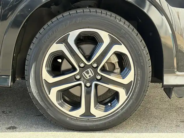 ホンダ ヴェゼル ハイブリッド Z 三重県 2014(平26)年 10.9万km クリスタルブラックパール ワンオーナー/車両接近通報装置/シティブレーキアクティブシステム/クルーズコントロール/純正インターナビ/　・Bluetooth/　・フルセグTV/　・HDMI/　・DVD/CD再生/　・USB/ルーフレール/パドルシフト/スマートキー/プッシュスタート/黒レザーシート/前席シートヒーター/LEDヘッドライト/フォグライト/オートライト/革巻きステアリング/ステアリングスイッチ/ビルトインETC/電動格納ミラー/ウィンカーミラー/電子パーキングブレーキ/オートブレーキホールド/オートワイパー/フロアマット/ドアバイザー/プライバシーガラス/横滑り防止機能/サイド/カーテンエアバック