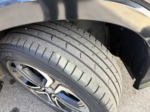 ホンダ ヴェゼル ハイブリッド Z 三重県 2014(平26)年 10.9万km クリスタルブラックパール ワンオーナー/車両接近通報装置/シティブレーキアクティブシステム/クルーズコントロール/純正インターナビ/　・Bluetooth/　・フルセグTV/　・HDMI/　・DVD/CD再生/　・USB/ルーフレール/パドルシフト/スマートキー/プッシュスタート/黒レザーシート/前席シートヒーター/LEDヘッドライト/フォグライト/オートライト/革巻きステアリング/ステアリングスイッチ/ビルトインETC/電動格納ミラー/ウィンカーミラー/電子パーキングブレーキ/オートブレーキホールド/オートワイパー/フロアマット/ドアバイザー/プライバシーガラス/横滑り防止機能/サイド/カーテンエアバック