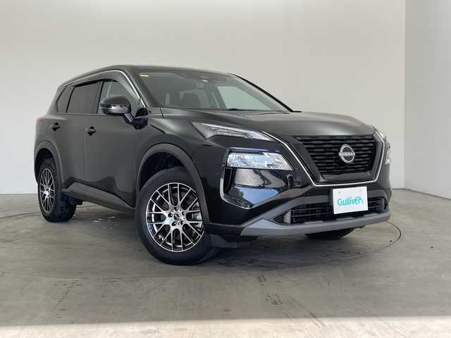 日産 エクストレイル X 兵庫県 2022(令4)年 2.6万km ダイヤモンドブラック ・プロパイロット/・ハンドル支援機能/・車線逸脱警報/・車線逸脱防止支援/・後側方車両検知警報/・後側方衝突防止支援/・前方衝突防止支援/・踏み間違い衝突防止支援/・標識認識機能/・ルート減速支援/・前後ソナー（移動物検知）/・後退時車両検知警報/・ふらつき警報/・レーダークルーズコントロール/・オートハイビーム/・デジタルインナーミラー/・12.3インチメーカーナビ＆フルセグ＆BT＆USB/・アラウンドビューモニター/・純正前後ドライブレコーダー/・ステアリングリモコン/・ステアリングヒーター/・前席シートヒーター/・ビルトインETC2.0/・スマートキー/・プッシュスタート/・AC100V/・電子パーキング/・オートホールド/・LEDヘッドライト/・オートライト/・フロアマット/・社外18インチアルミホイール
