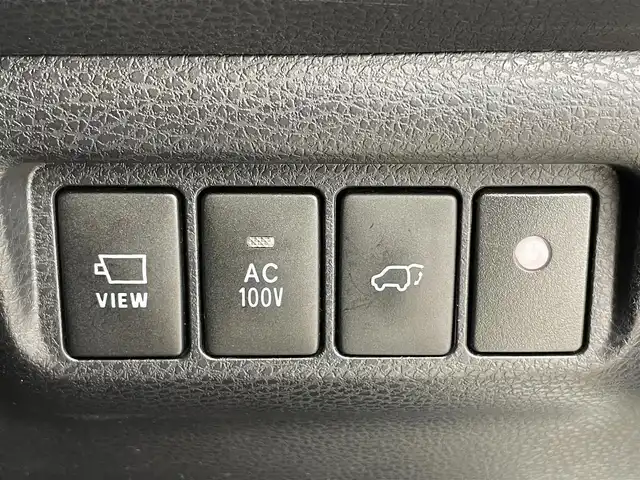 トヨタ ハリアー ハイブリッド プログレス メタル&レザーP 千葉県 2018(平30)年 3.5万km ホワイトパールクリスタルシャイン 禁煙車/純正９型メーカーナビ/AM＆FM＆Bluetooth＆フルセグTV＆CD＆DVD＆Blu-ray/ＪＢＬサウンド　/全方位カメラ　/バックカメラ/トヨタセーフティセンス　/レーダークルーズコントロール　/レーンキープアシスト/プリクラッシュセーフティ/ＡＣ１００Ｖ　/オートハイビーム　/シートヒーター＆ベンチレーション/ビルトインＥＴＣ　/茶革シート/LEDヘッドライト（オートライト付）/シーケンシャルターンランプ/フォグランプ/電動パーキングブレーキ（オートホールド付）/運転席パワーシート（メモリー機能付）/純正フロアマット/純正ドアバイザー/自動防眩ルームミラー/ISOFIX/電動トランク/ステアリングスイッチ/電動格納サイドミラー/USBポート