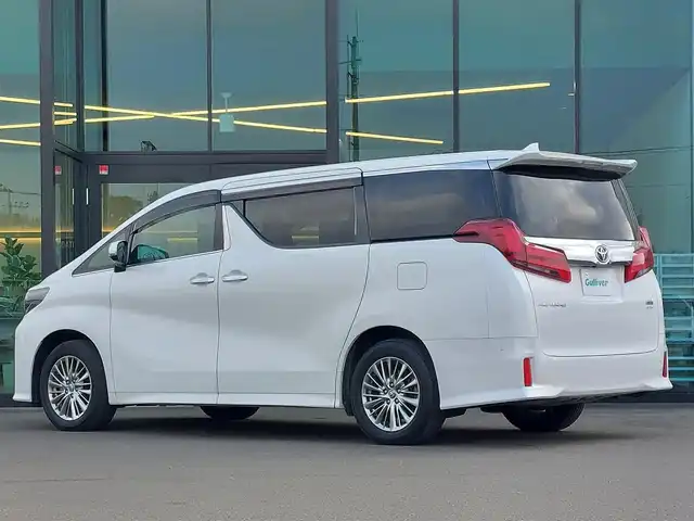 トヨタ アルファードハイブリット SR Cパッケージ 東京都 2021(令3)年 2.3万km ホワイトパールクリスタルシャイン 純正メーカーオプション１０．５インチナビ/（CD/DVD/BT/フルセグ/USB)/ＪＢＬサウンド/パノラミックビューモニター/サンルーフ/三眼ＬＥＤヘッドライト/ＡＣ１００Ｖ/Toyota Safety Sense/・プリクラッシュセーフティ/・レーントレーシングアシスト/・レーダークルーズコントロール/・オートマチックハイビーム/・アダプティブハイビームシステム/・ブラインドスポットモニター/・パーキングアシスト/合皮シート/パワーシート（運転席/助手席/2列目席）/シートメモリー/シートヒーター/シートベンチレーション/オットマン/デジタルインナーミラー/ビルトインＥＴＣ2.0/パワーバックドア/ナノイー/純正フロアマット/純正17インチAW