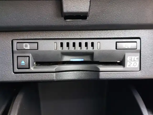 トヨタ アルファードハイブリット SR Cパッケージ 東京都 2021(令3)年 2.3万km ホワイトパールクリスタルシャイン 純正メーカーオプション１０．５インチナビ/（CD/DVD/BT/フルセグ/USB)/ＪＢＬサウンド/パノラミックビューモニター/サンルーフ/三眼ＬＥＤヘッドライト/ＡＣ１００Ｖ/Toyota Safety Sense/・プリクラッシュセーフティ/・レーントレーシングアシスト/・レーダークルーズコントロール/・オートマチックハイビーム/・アダプティブハイビームシステム/・ブラインドスポットモニター/・パーキングアシスト/合皮シート/パワーシート（運転席/助手席/2列目席）/シートメモリー/シートヒーター/シートベンチレーション/オットマン/デジタルインナーミラー/ビルトインＥＴＣ2.0/パワーバックドア/ナノイー/純正フロアマット/純正17インチAW