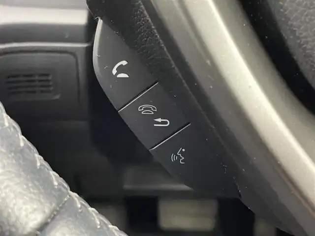 ホンダ フリード クロスター ホンダセンシング 埼玉県 2020(令2)年 5.7万km クリスタルブラックパール 純正９インチナビ　バックカメラ　ビルトインＥＴＣ　前後ドライブレコーダー　ホンダセンシング　アダプティブクルーズコントロール　シートヒーター　ハーフレザー　純正アルミホイール　オートライト　ＬＥＤ